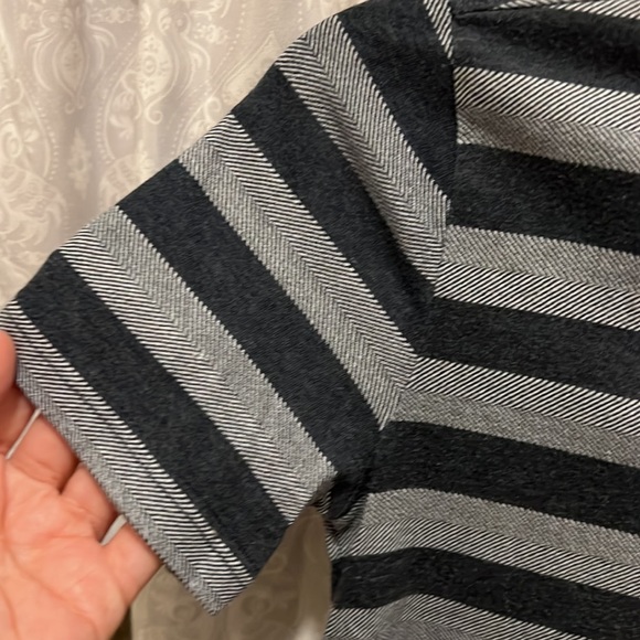 Abercrombie boys T shirt - Picture 3 of 9